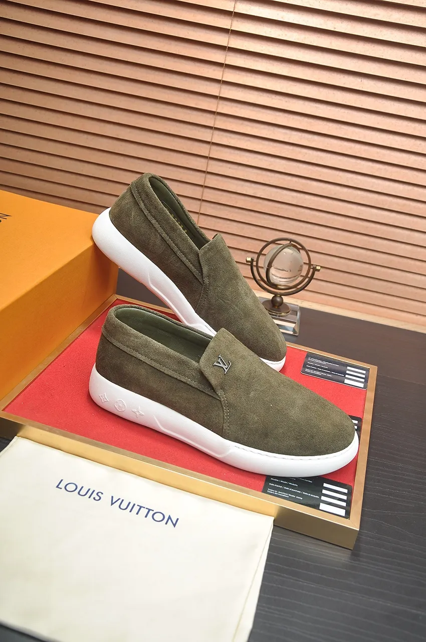 Men's men's shoes 💰700💶[LOUIS VUITTON] new original order 🍀LV Louis Vuitton * - top version of LV classic trendy shoes! Made of imported original LV fabric with rubber surface, breathable cowhide lining, and original wear-resistant rubber foam outsole! High quality products! The yardage is 38-44.